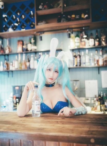 奇怪的理发店韩剧_高清免费观看视频