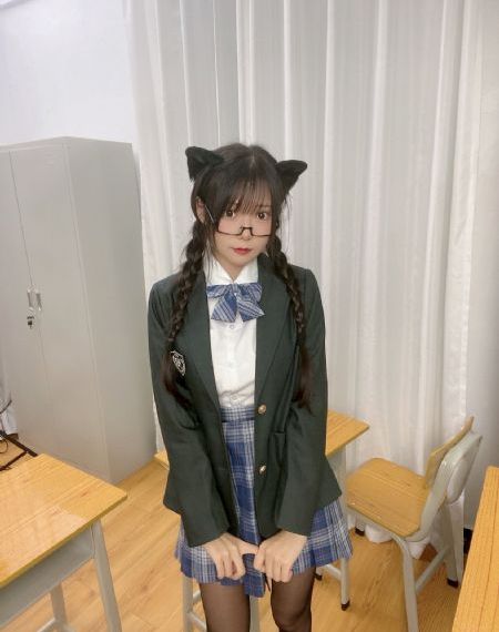 吻狼之问题少女在线观看_蓝光日本电影免费